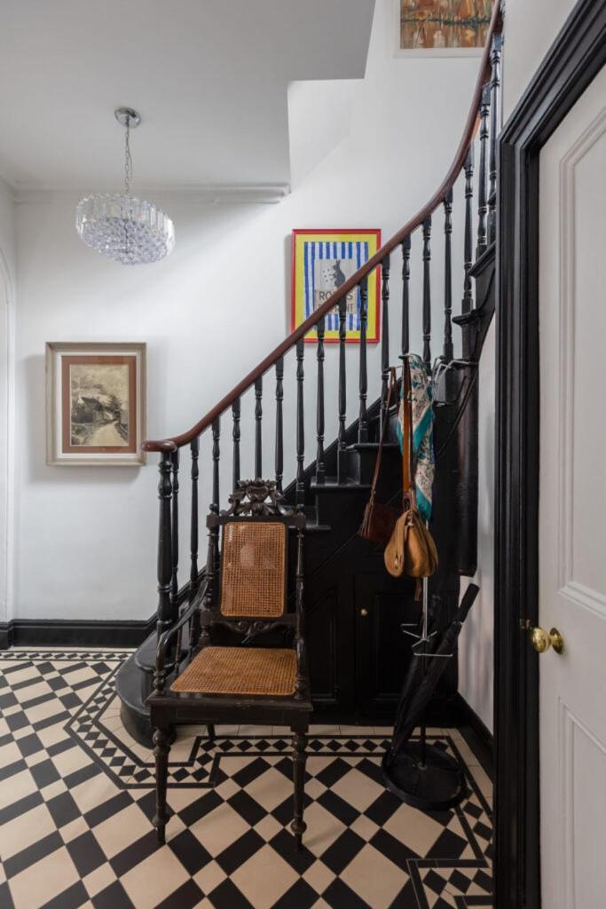 Menagerie House Luxury Cottage, Walk Score 98 Holiday home York